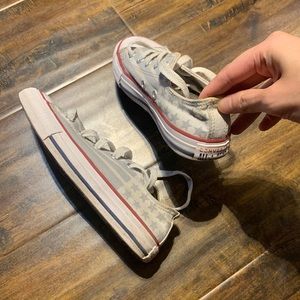 Converse kid shoes